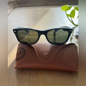 New Women’s Ray-bans